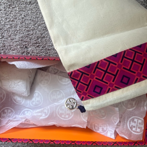 Tory Burch Women's Blue Ballet Flats - Picture 7 of 7